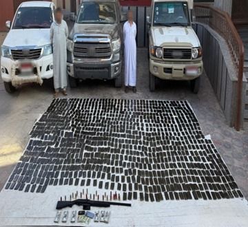 المضبوطات مع المتهمين المضبوطات مع المتهمين