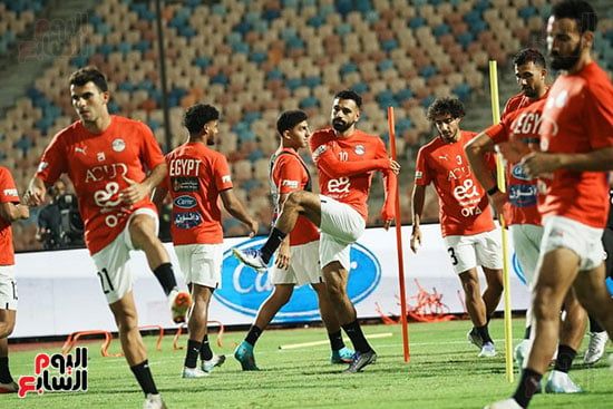 الحماس شعار لاعبو المنتخب قبل لقاء أثيوبيا الحماس شعار لاعبو المنتخب قبل لقاء أثيوبيا