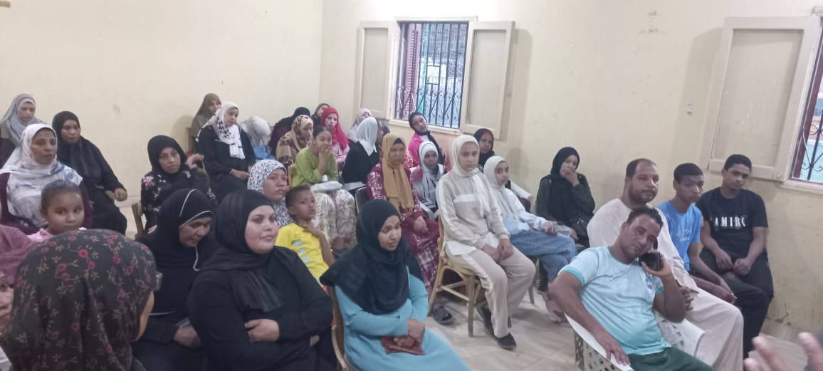حضور لقاء لتعزيز المشاركة السياسية تحت شعار شارك الكلمة كلمتك حضور لقاء لتعزيز المشاركة السياسية تحت شعار شارك الكلمة كلمتك
