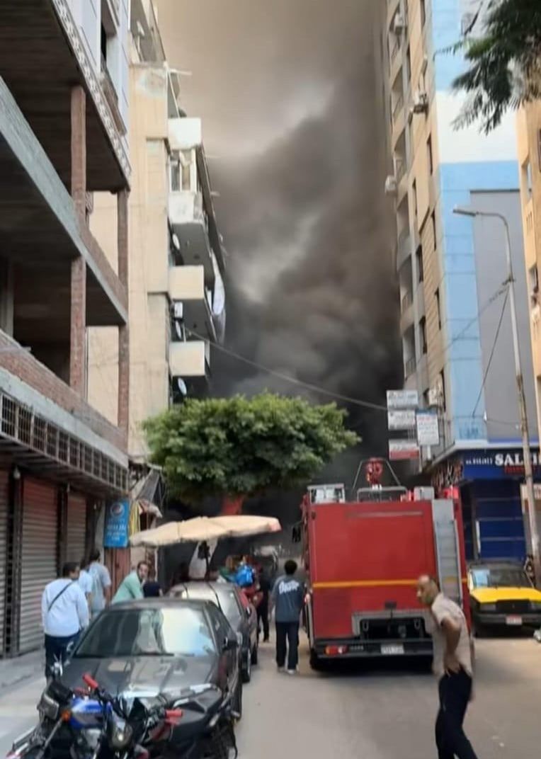 حريق معرض موتسيكلات في الإسكندرية حريق معرض موتسيكلات في الإسكندرية