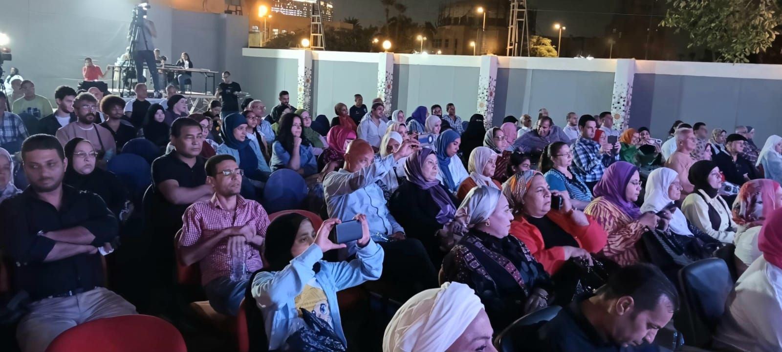 جمهور حفل صيف قطاع المسرح جمهور حفل صيف قطاع المسرح
