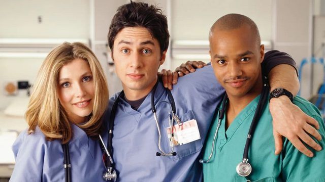 عودة Scrubs تضم دونالد فيسون وسارة تشالك إلى جانب زاك براف