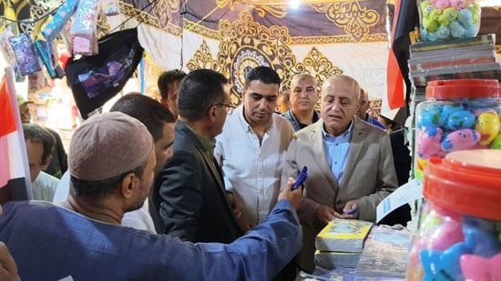 جولة داخل معرض أهلاً مدارس بمدينة إسنا بتخفيضات جولة داخل معرض أهلاً مدارس بمدينة إسنا بتخفيضات