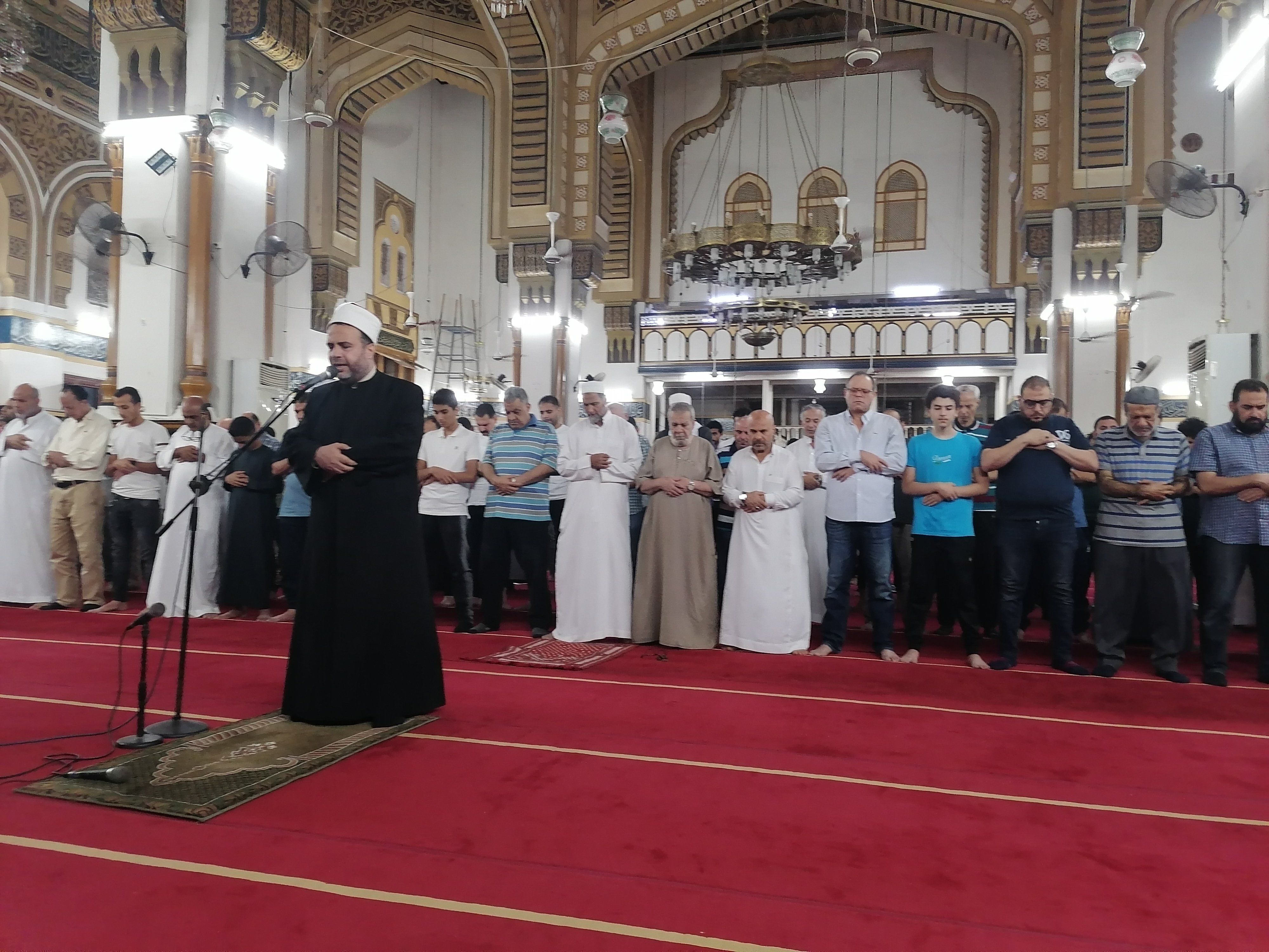 اقامة صلاة الخسوف في مسجد النصر اقامة صلاة الخسوف في مسجد النصر