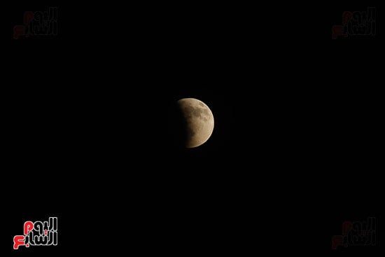 خسوف القمر (2) خسوف القمر (2)