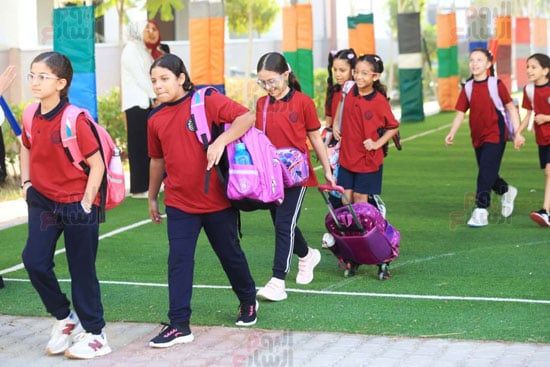 العام الدراسى الجديد اليوم بـ المدارس الدولية الخاصة والرسمية ومدارس النيل وجميع المدارس (25)