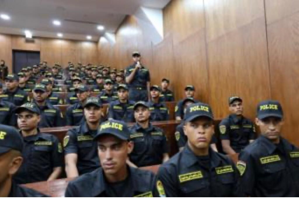 ندوة دينية تثقيفية لطلبة وطالبات معاهد معاونى الأمن (1)