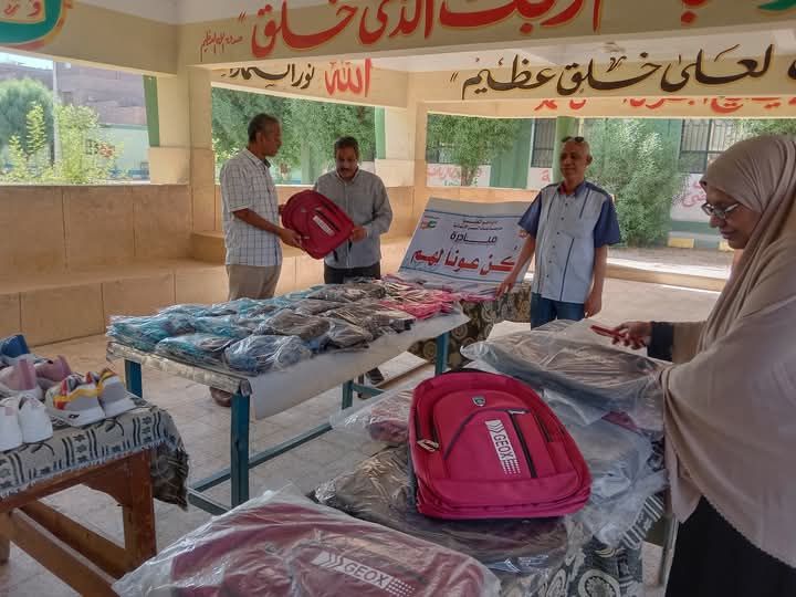 مستلزمات مدرسية للطلاب الغير قادرين مستلزمات مدرسية للطلاب الغير قادرين