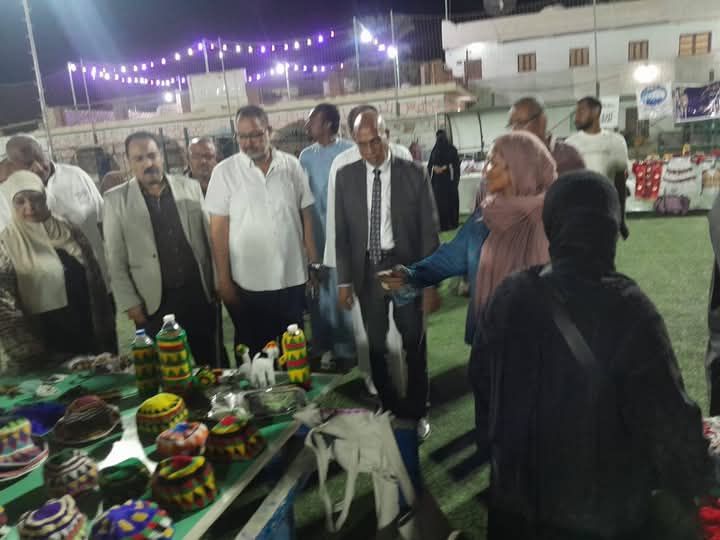 تشجيع ثقافة العمل الحر والمشروعات الصغيرة تشجيع ثقافة العمل الحر والمشروعات الصغيرة