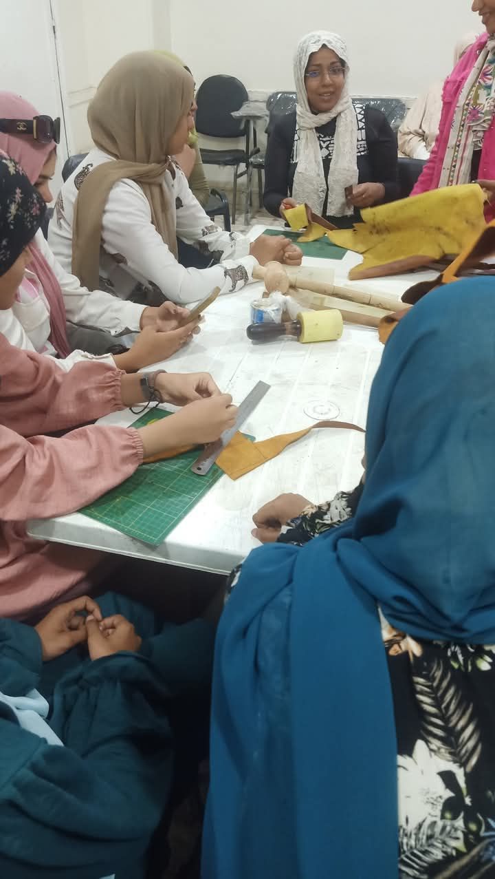 ورشة حرفية تدريبية لمنتجات الجلد الطبيعي ورشة حرفية تدريبية لمنتجات الجلد الطبيعي