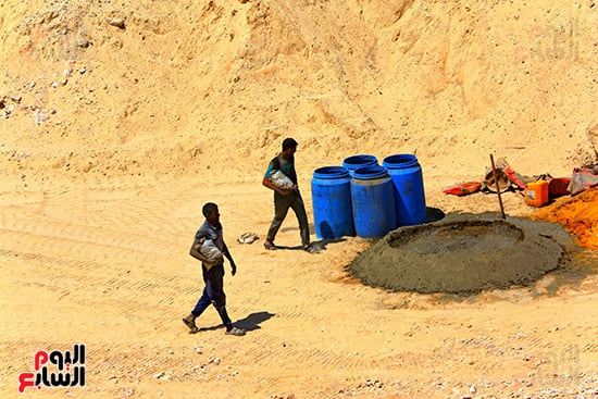 عمال بالمشروع