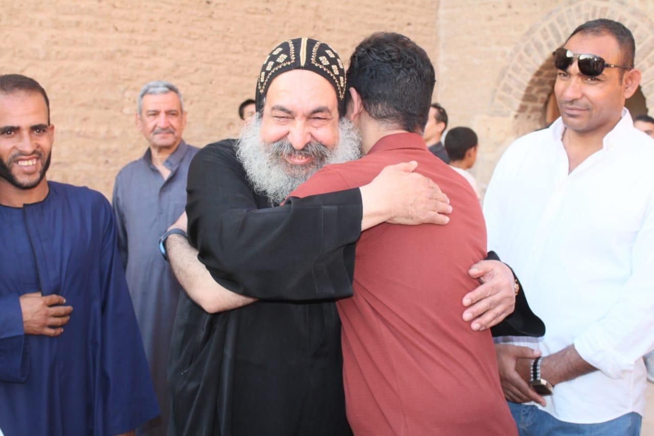 جانب من استقبال نائب المحافظ والشباب