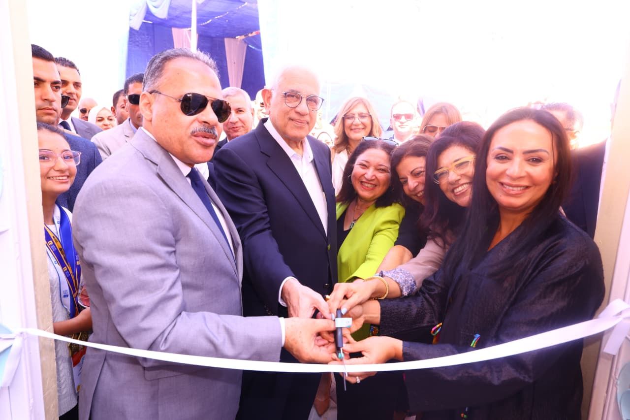 الدكتورو مايا مرسى وزيرة التضامن والمهندس حازم الأشموني محافظ الشرقية يفتتحان منطقة رياض الأطفال الدكتورو مايا مرسى وزيرة التضامن والمهندس حازم الأشموني محافظ الشرقية يفتتحان منطقة رياض الأطفال