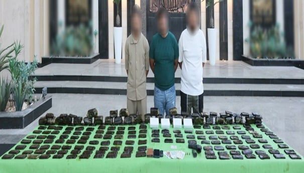 المتهمون والمضبوطات (9)