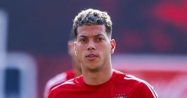 الأهلي يؤجل ملف تجديد عقد إمام عاشور للموسم المقبل