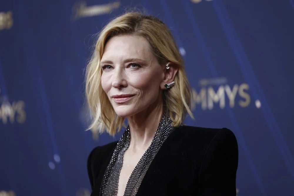حفل Emmy Awards (6) حفل Emmy Awards (6)