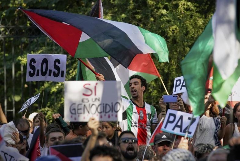 جماهير فلسطين في مدريد جماهير فلسطين في مدريد