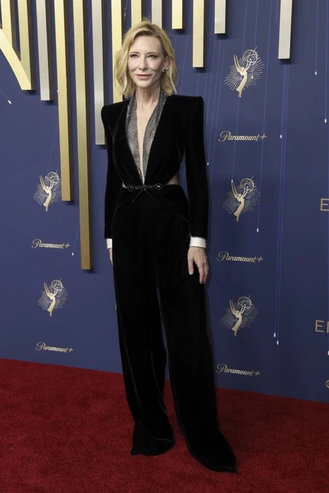 حفل Emmy Awards (9) حفل Emmy Awards (9)