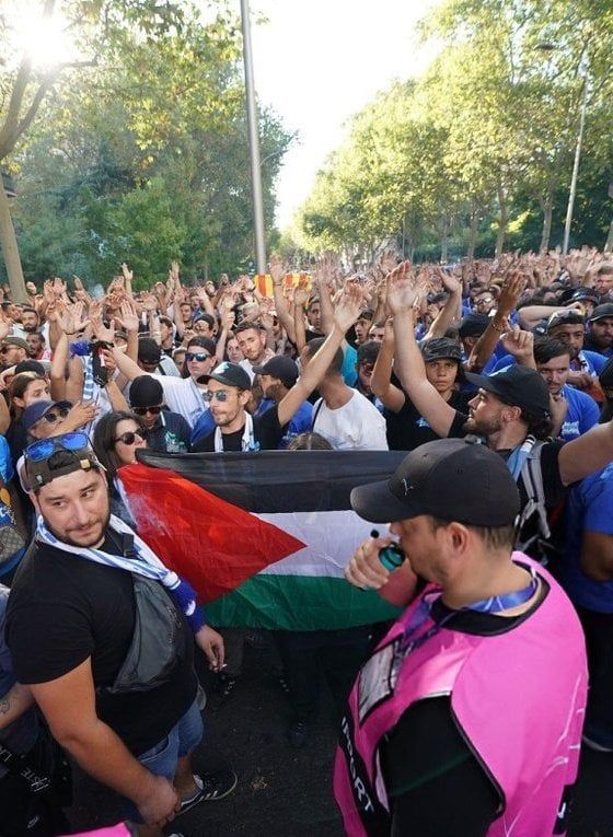 جماهير مارسيليا تدعم فلسطين