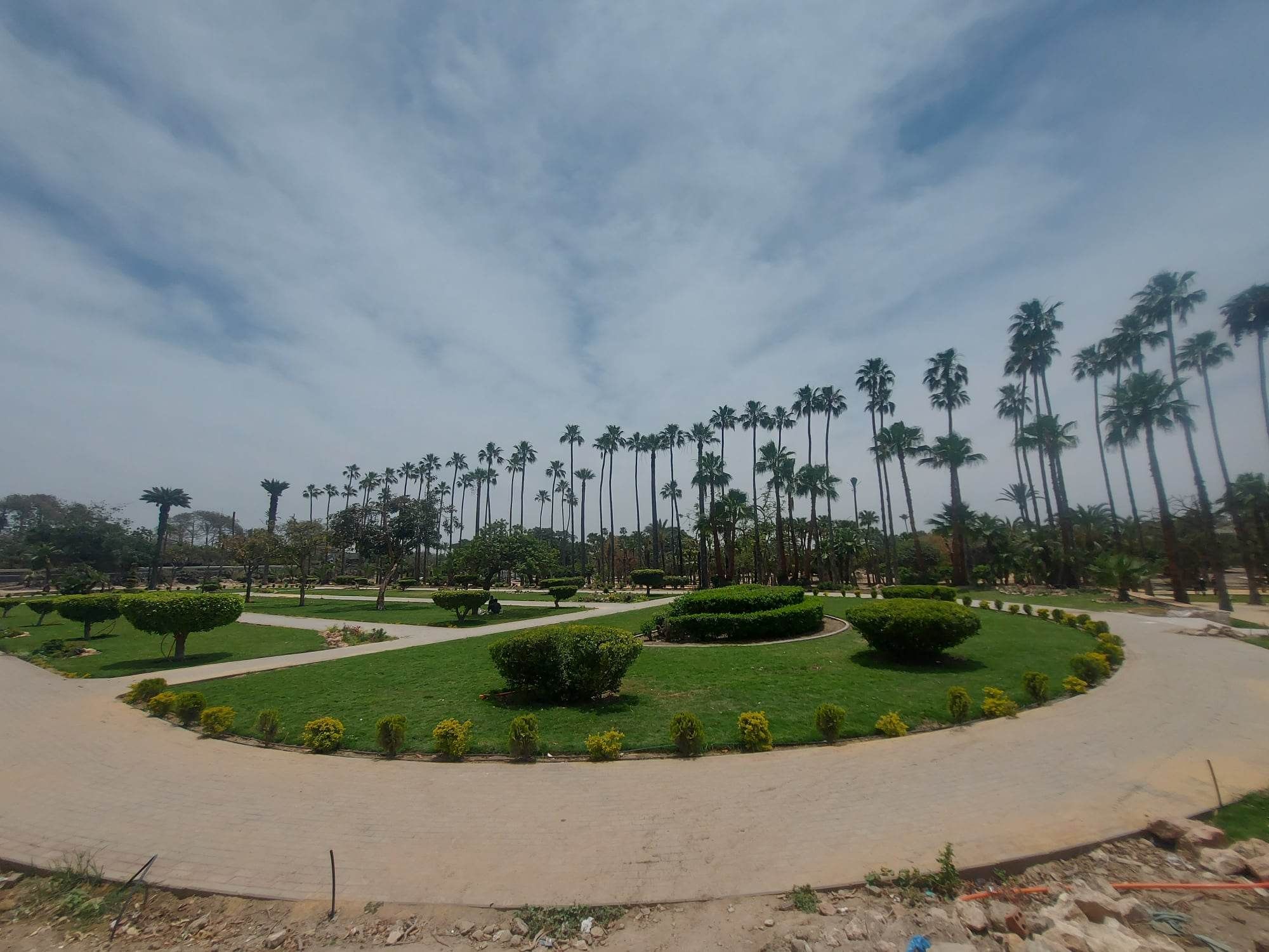 حدائق انطونيادس بالاسكندرية حدائق انطونيادس بالاسكندرية