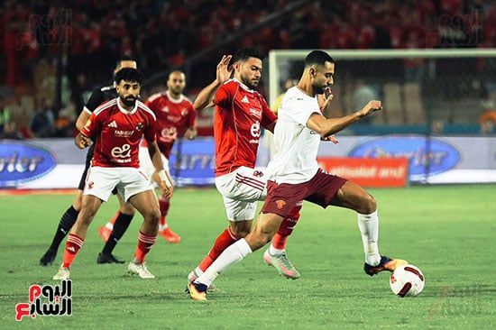 ياسر إبراهيم يضغط علي عمرو السولية