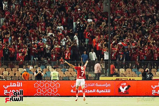 ترزيجية يحتفل مع الجمهور