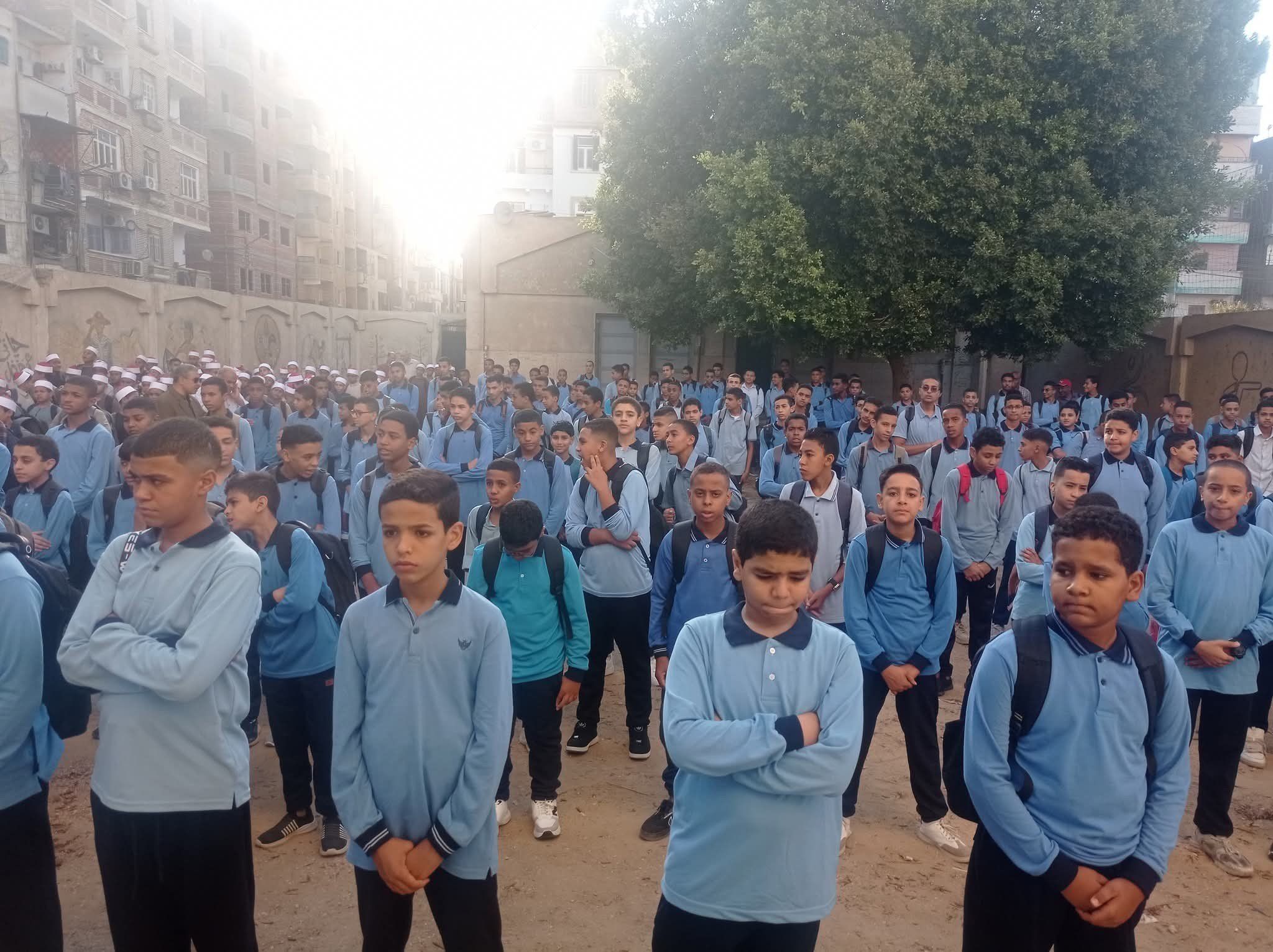 الأقصر الأزهرية تستقبل العام الدراسي الجديد في أجواء من الجدية والإنضباط الأقصر الأزهرية تستقبل العام الدراسي الجديد في أجواء من الجدية والإنضباط