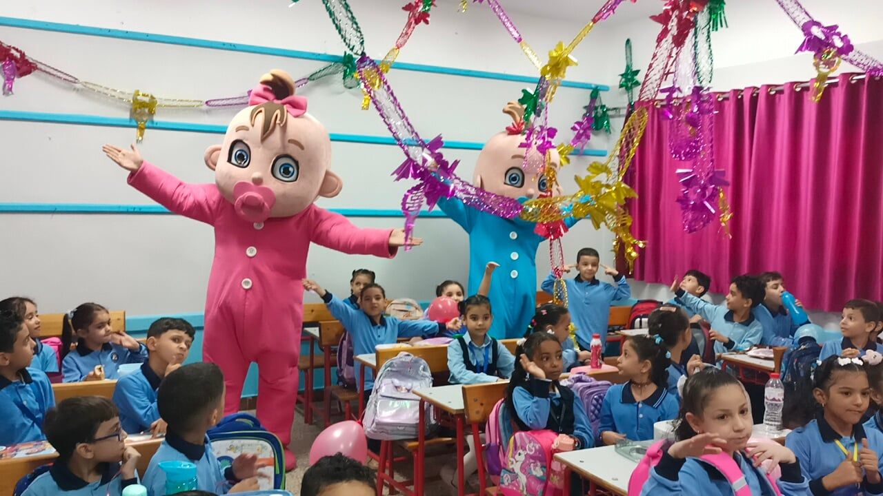 ادخال البهجة على الاطفال ادخال البهجة على الاطفال