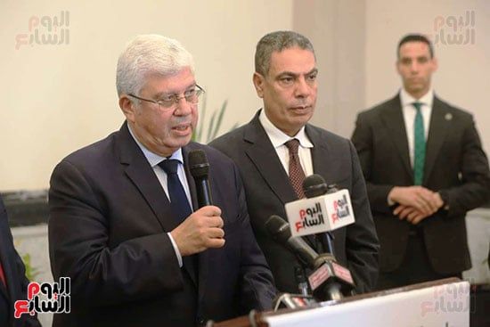 مؤتمر صحفى على هامش افتتاح العام الجامعى من جامعة القاهرة الأهلية (12) مؤتمر صحفى على هامش افتتاح العام الجامعى من جامعة القاهرة الأهلية (12)