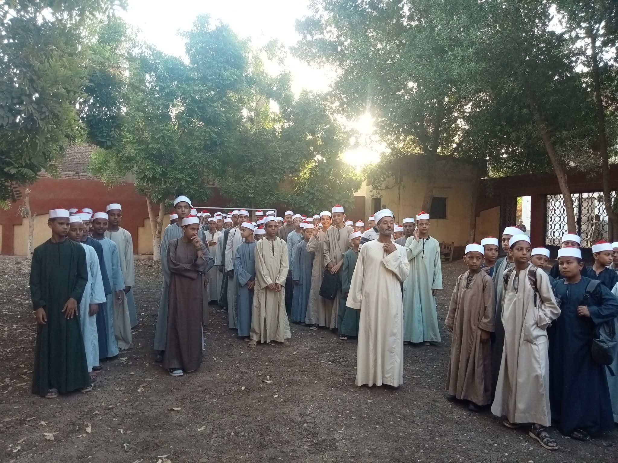 معاهد الأقصر الأزهرية تستقبل العام الدراسي الجديد معاهد الأقصر الأزهرية تستقبل العام الدراسي الجديد