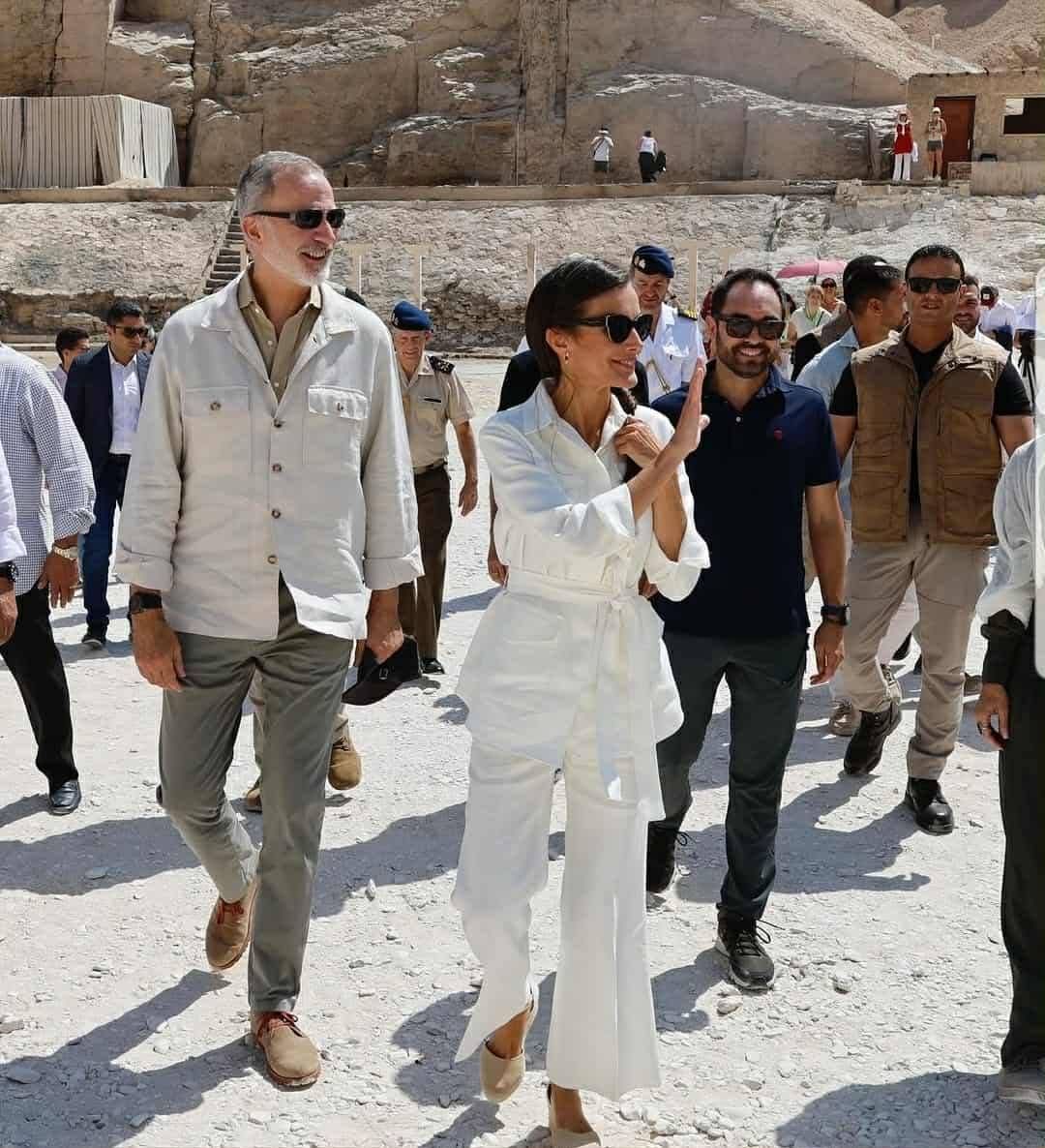 لحظات مغادرة الرحلة الملكية الأسبانية للبر الغربي لحظات مغادرة الرحلة الملكية الأسبانية للبر الغربي