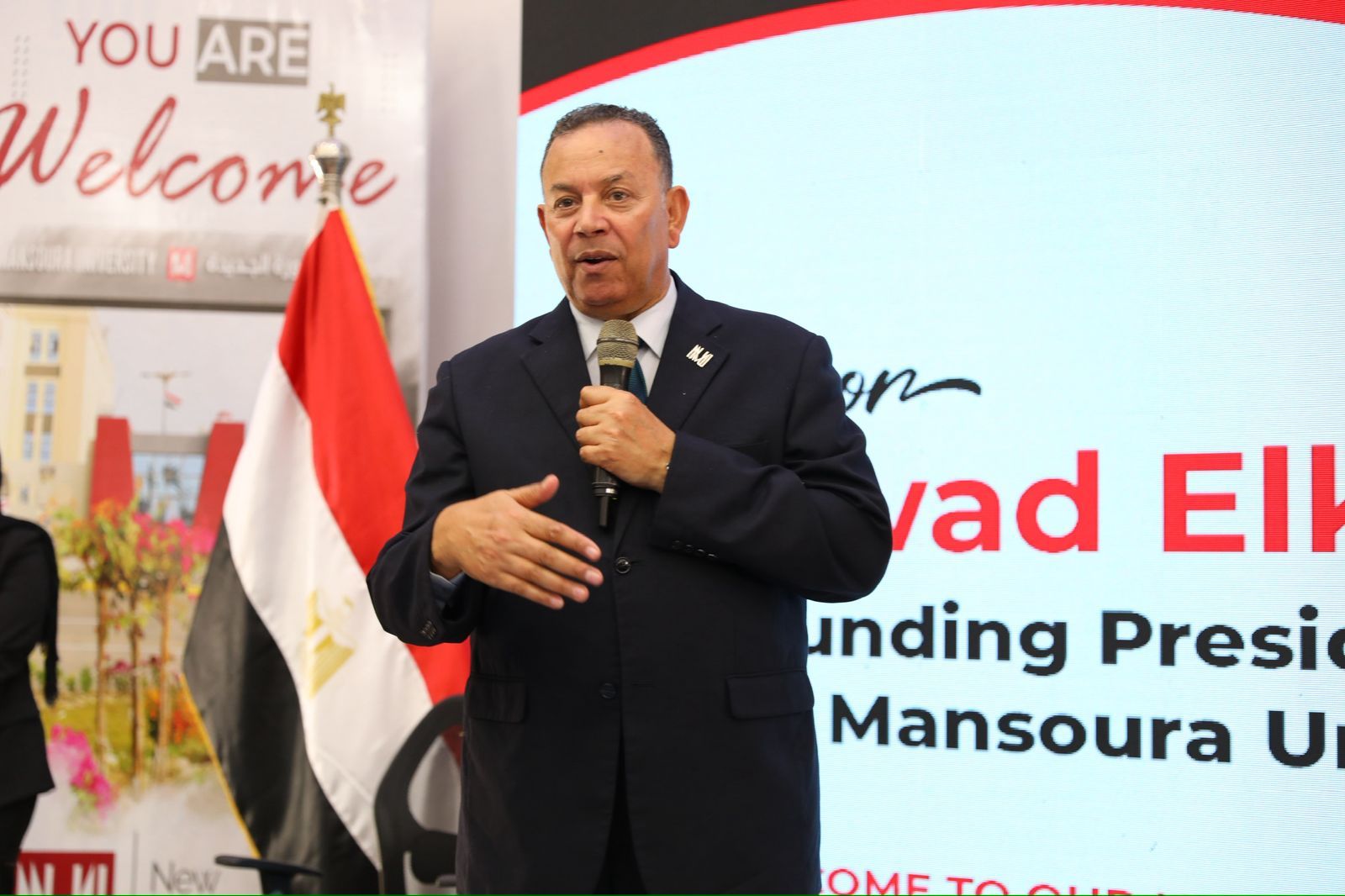 دكتور معوض الخولي رئيس جامعة المنصورة الجديدة دكتور معوض الخولي رئيس جامعة المنصورة الجديدة