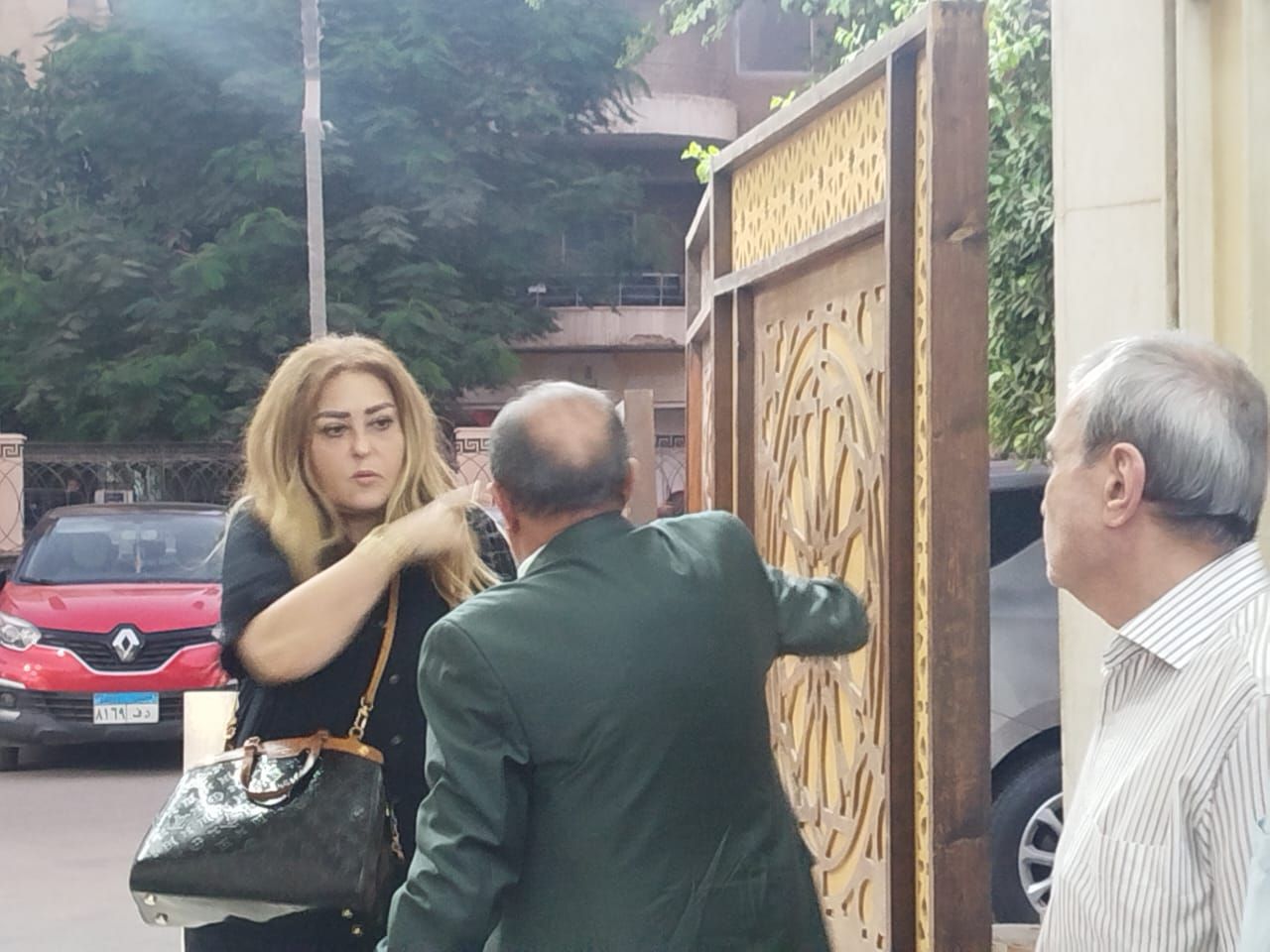 نهال عنبر نهال عنبر