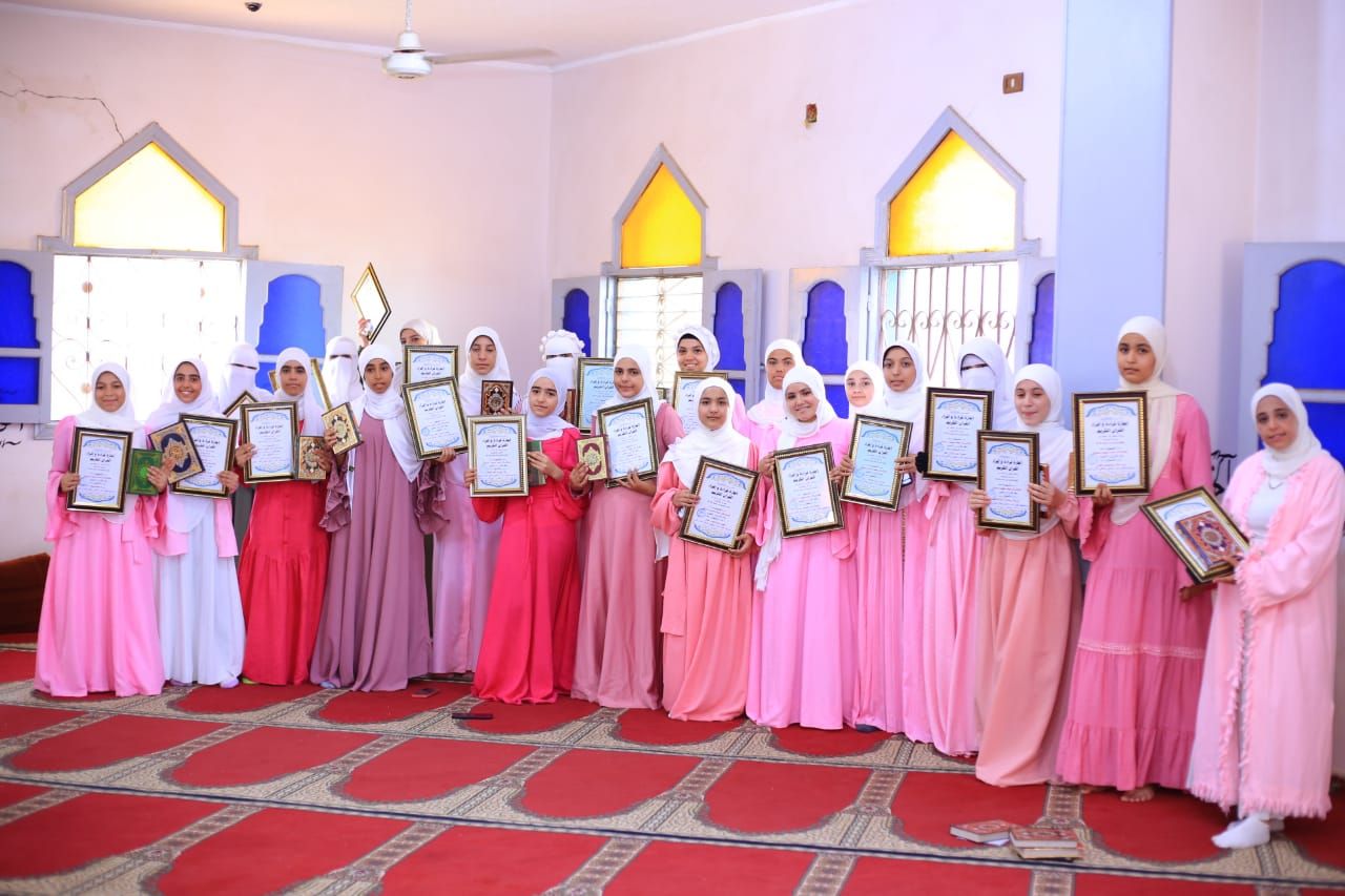 أهالي قرية بهبيت يكرمون بناتهم من حافظات القرآن الكريم (7) أهالي قرية بهبيت يكرمون بناتهم من حافظات القرآن الكريم (7)