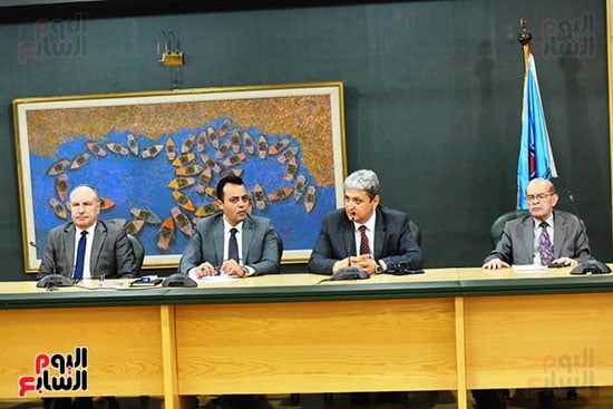 جانب من مؤتمر لجنة الشؤون العربية بشأن العقوبات الامريكية ضد الشعب الفلسطينى جانب من مؤتمر لجنة الشؤون العربية بشأن العقوبات الامريكية ضد الشعب الفلسطينى