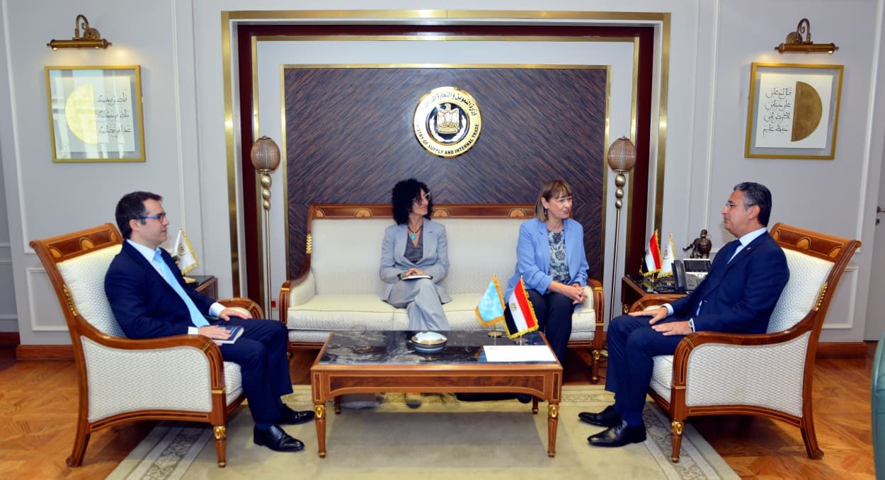 وزير التموين يلتقي منسقة الأمم المتحدة وزير التموين يلتقي منسقة الأمم المتحدة