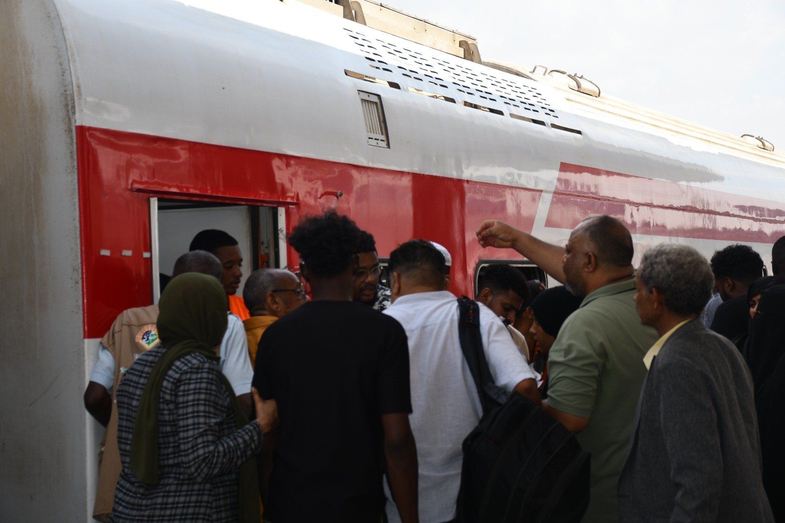 قطار عودة الأشقاء السودانيين