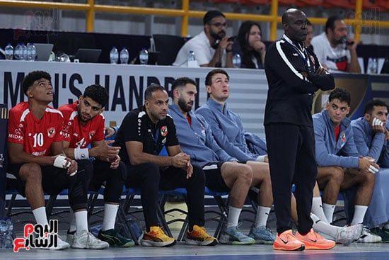 دكة بدلاء الأهلى دكة بدلاء الأهلى