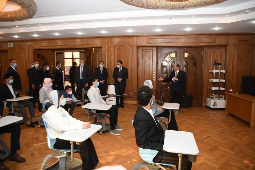 الرئيس بجامعة كفر الشيخ