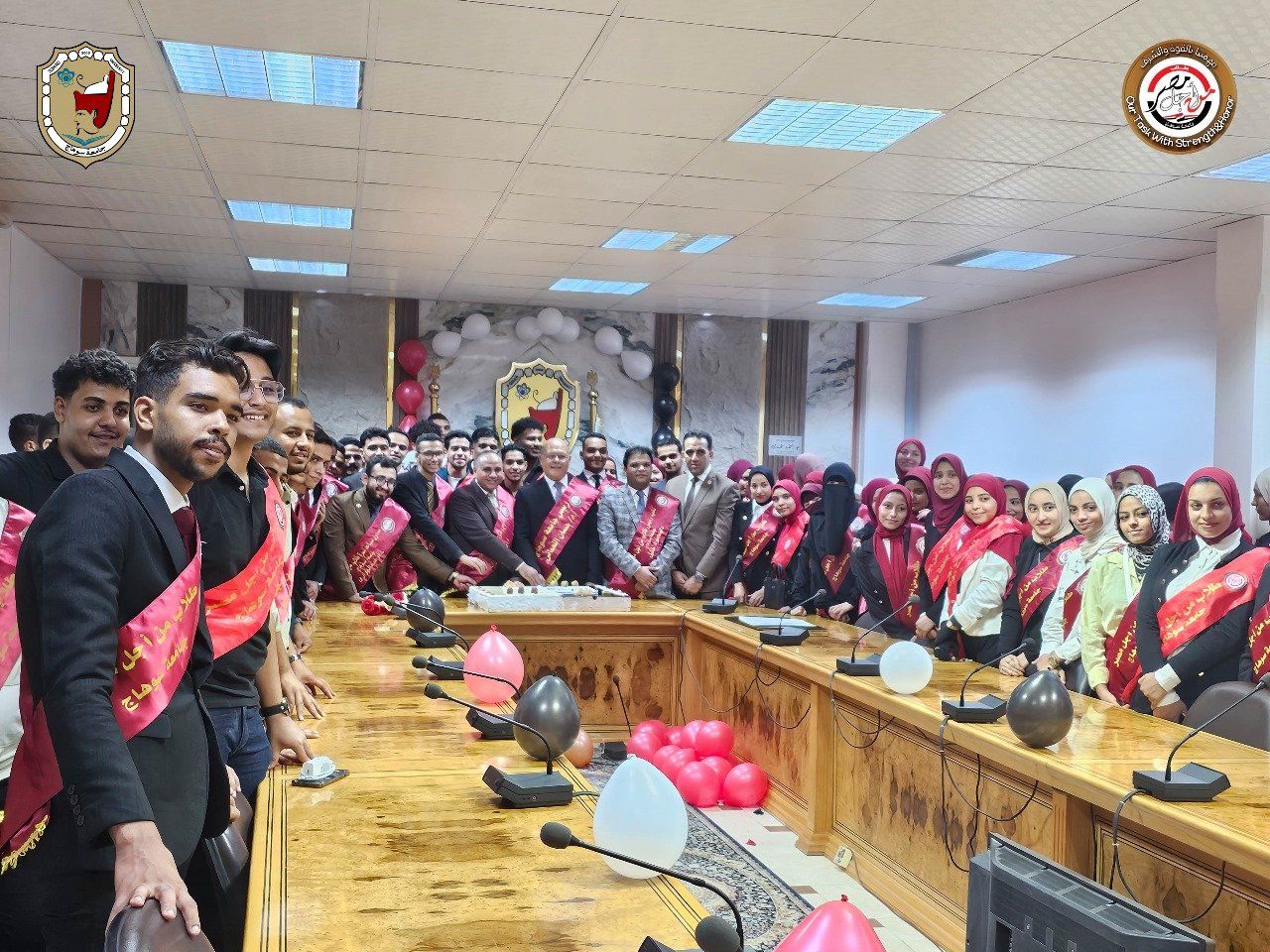 داخل مكتب رئيس الجامعة