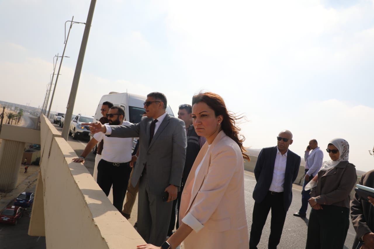 محافظ الجيزة يتابع أعمال التطوير بمحيط مطار سفنكس وطريق مصر إسكندرية الصحراوى