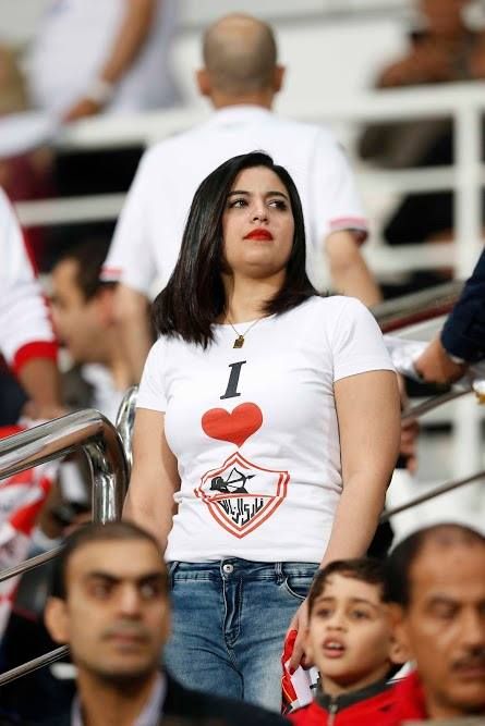 مشجعة للزمالك في السوبر