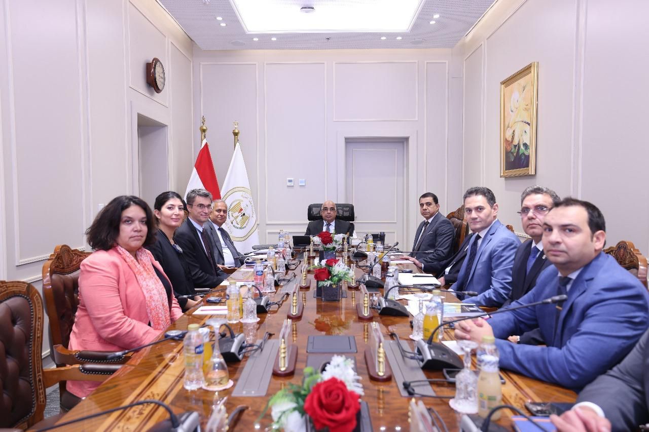 وزير العدل يستقبل المدير الإقليمي للبنك الدولي (4) وزير العدل يستقبل المدير الإقليمي للبنك الدولي (4)