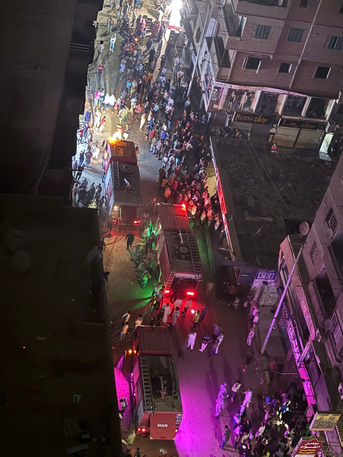 حريق ضخم بعقار سكنى فى شارع المنشية بفيصل (2)