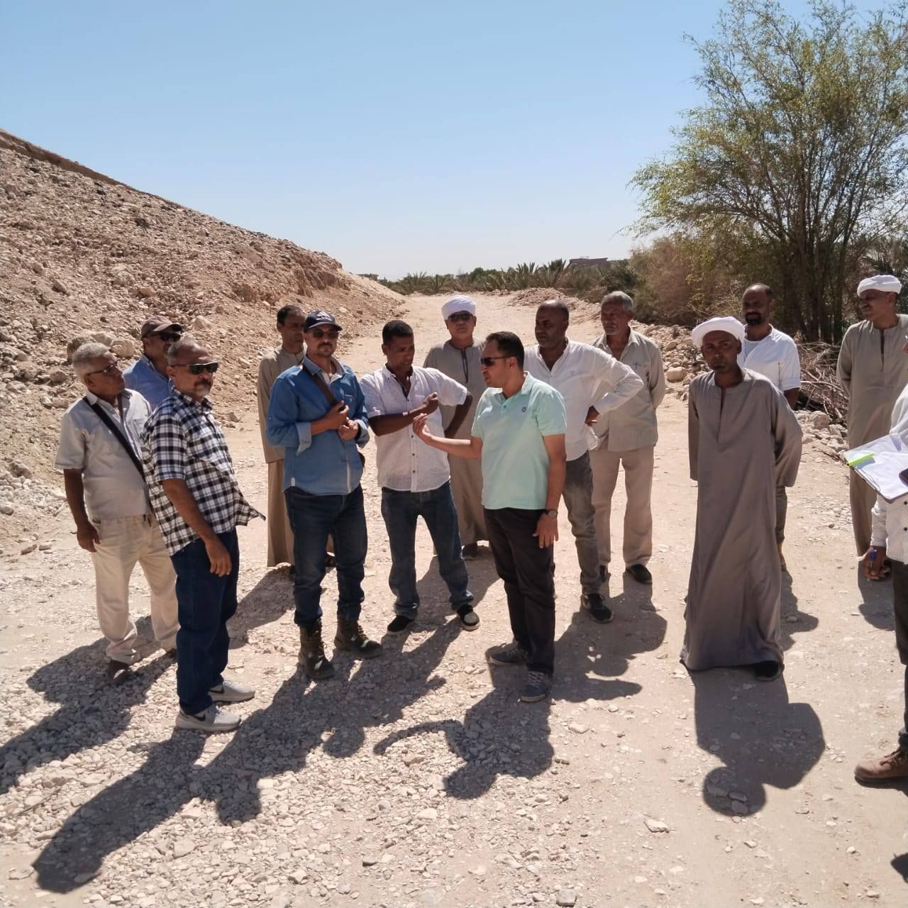 لجنة أثرية من الأقصر تبدء إخضاع منطقة ظهير طيبة لجبانة طيبة لجنة أثرية من الأقصر تبدء إخضاع منطقة ظهير طيبة لجبانة طيبة