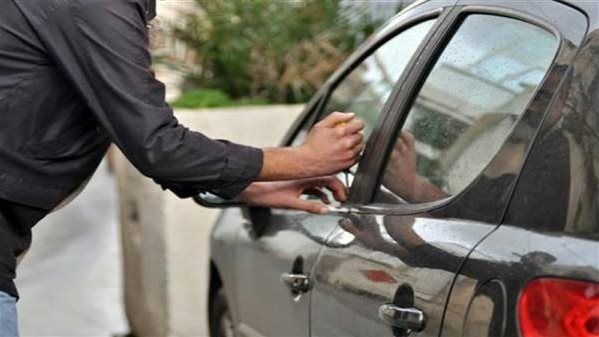 سرقة سيارة