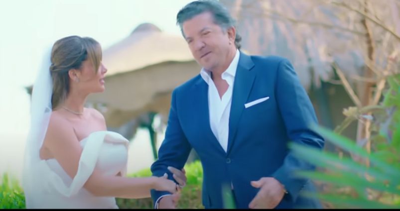 وليد توفيق فى كليب كبرت البنوته وليد توفيق فى كليب كبرت البنوته