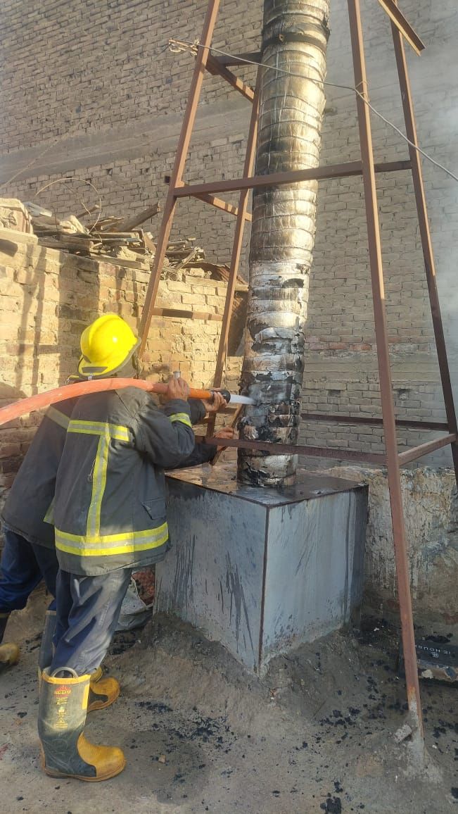 السيطرة على حريق مطعم فى الساحل (2)