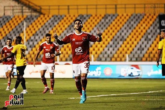 كوكا يحتفل بالهدف كوكا يحتفل بالهدف