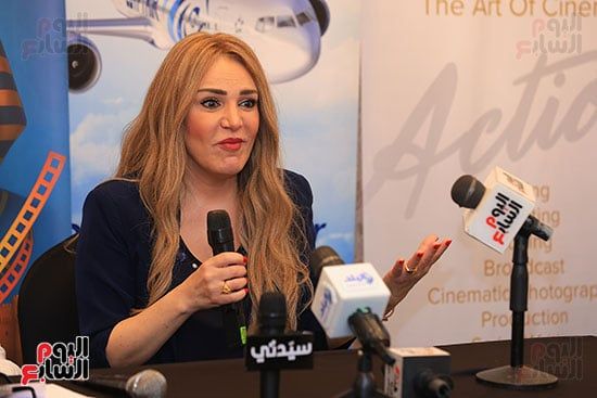 ندوة الفنانة فيروز ندوة الفنانة فيروز